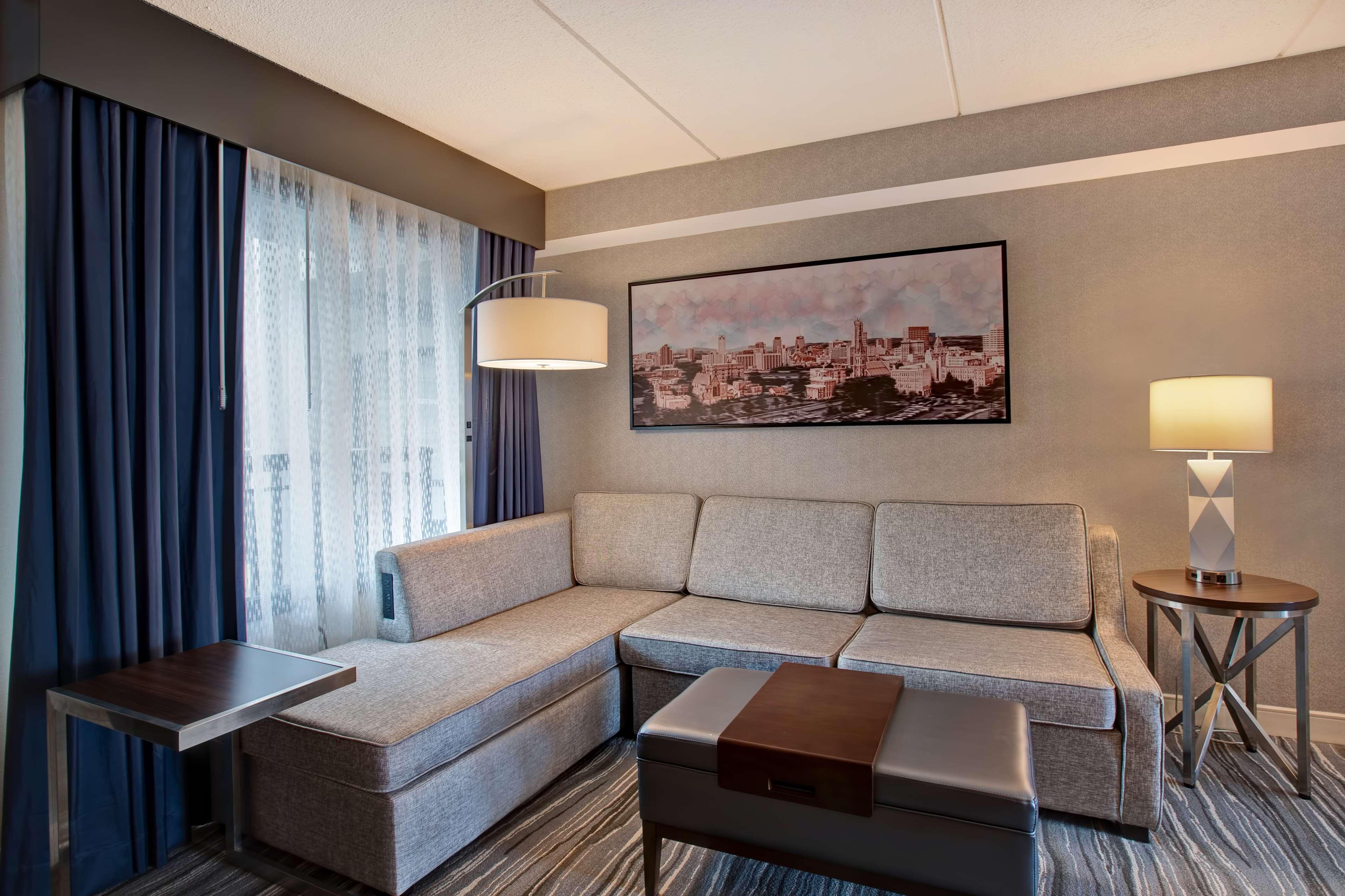 Embassy Suites Syracuse East Syracuse Esterno foto