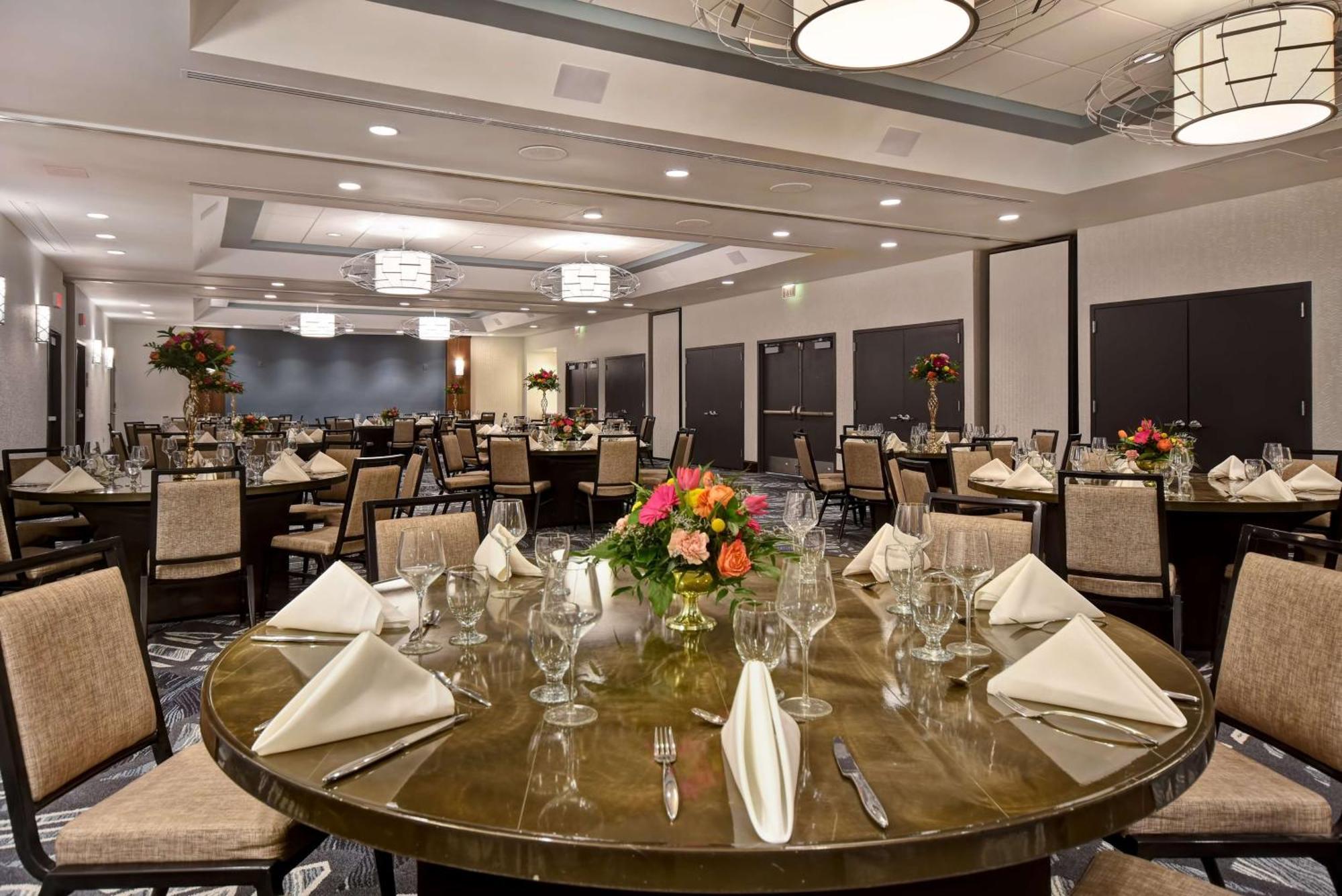 Embassy Suites Syracuse East Syracuse Esterno foto
